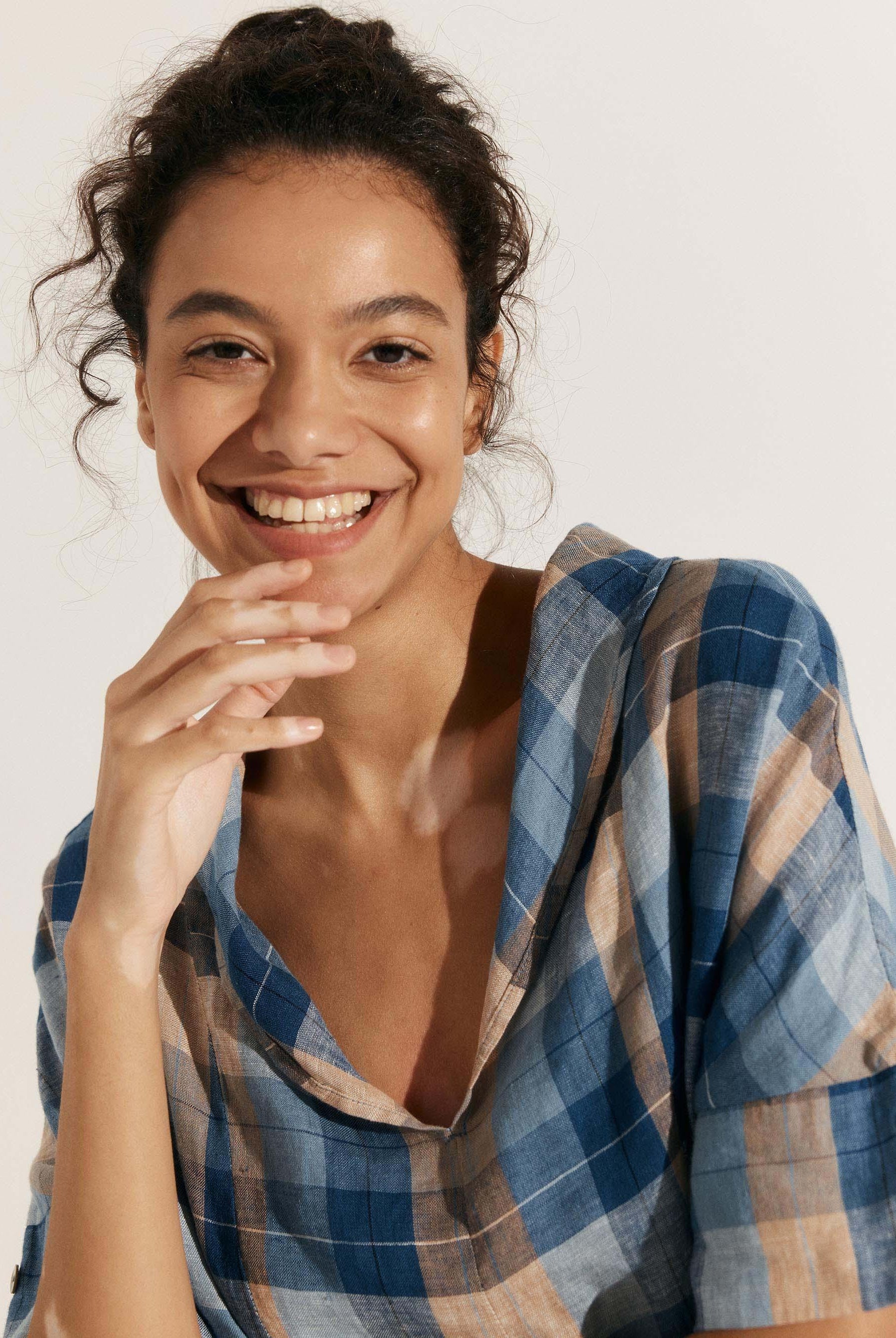 100% Linen V-Neck Short Sleeve Shirt SIERRA - TOPS-Linen Blouses