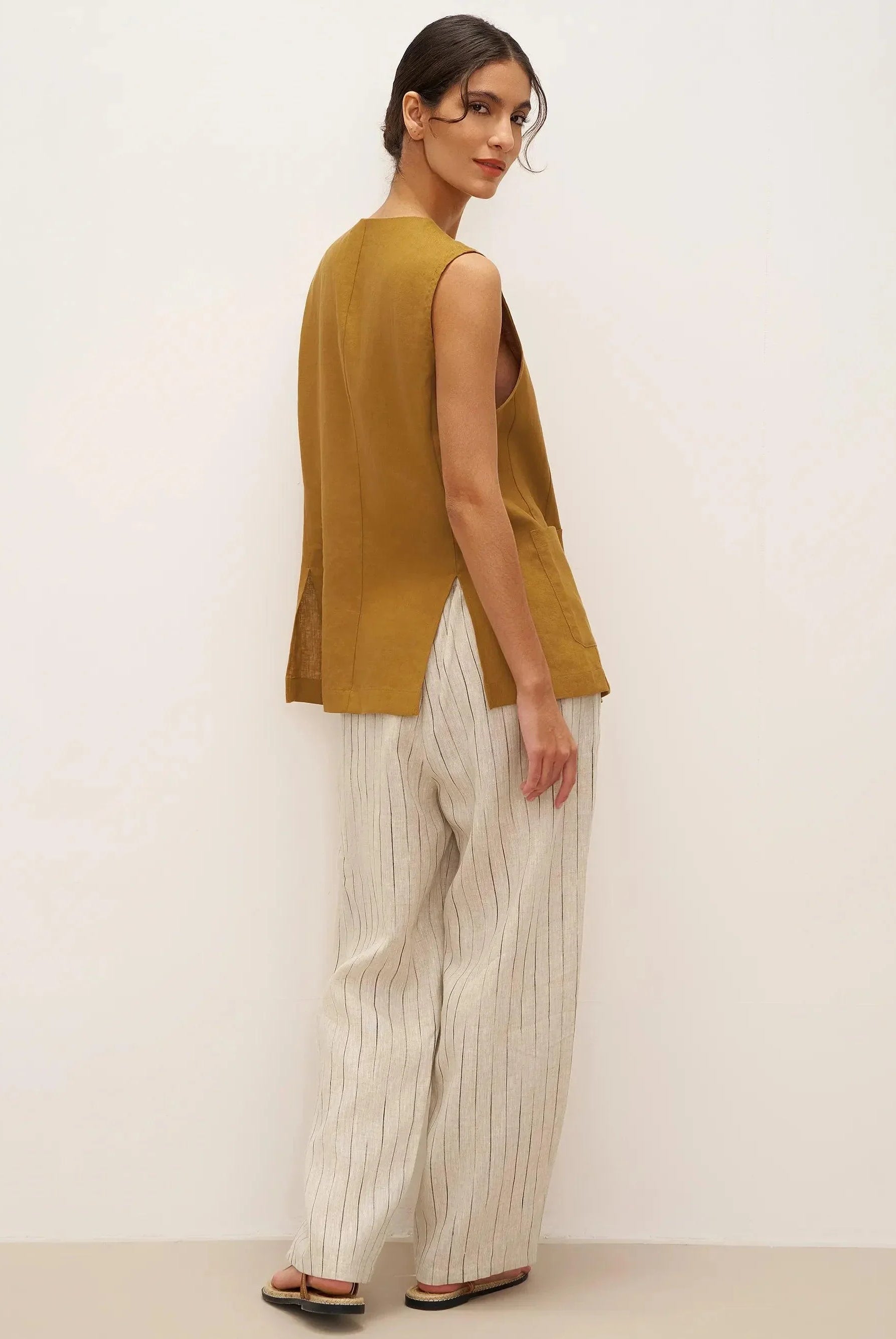 100% Linen Arc-Placket Button-Front Vest ELFRIDA - TOPS-Linen Tanks