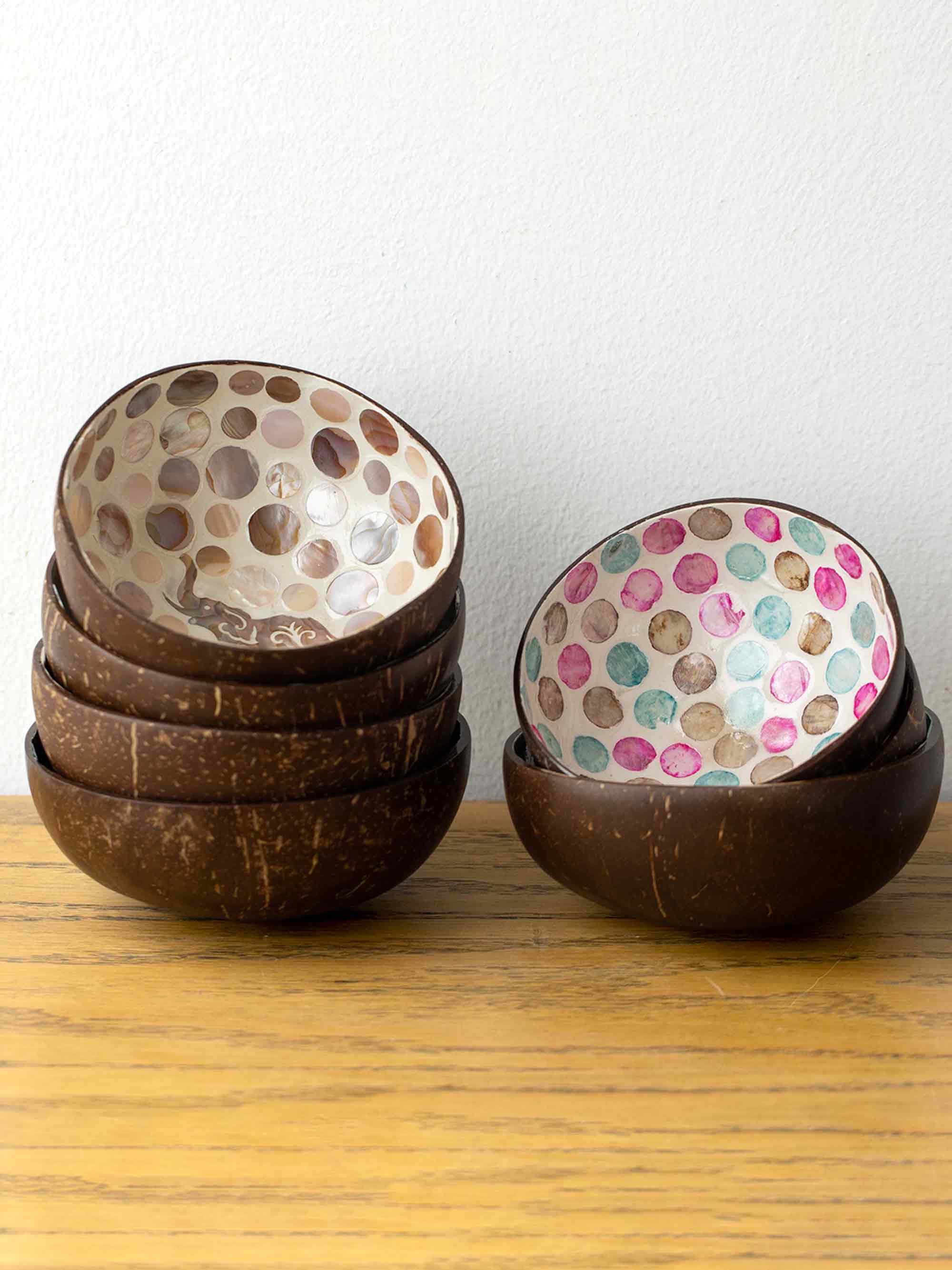 HANDMADE NATURAL SHELL COCONUT BOWL DECOR